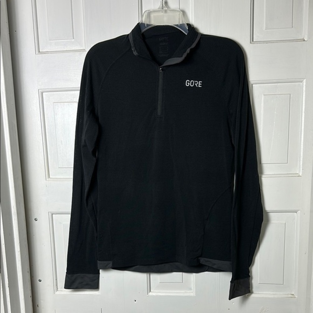 GORE Black Long Sleeve Pullover Quarter Zip Size Medium